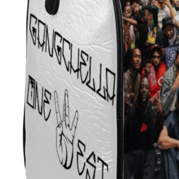 Pop Out Travel Duffel bag ￼ - Picture 6 of 6